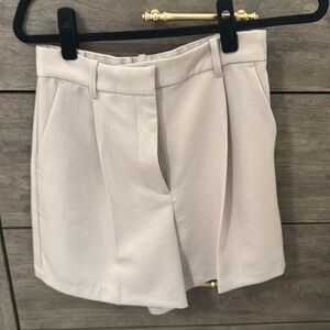 Abercrombie & Fitch White Women's Shorts